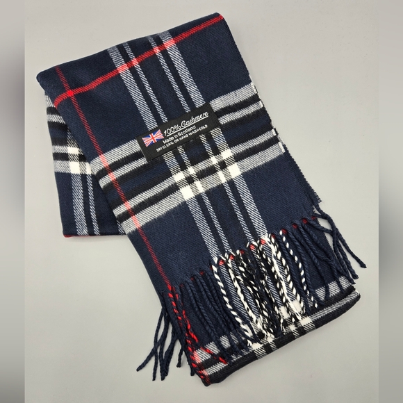 Accessories - New 100% Cashmere Scarf Made in Scotland Navy Tartan Plaid NWOT